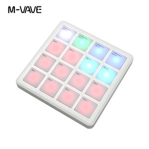 <span class=keywords><strong>M</strong></span>-VAVE SMC-PAD 袖珍黑色无线 MIDI 控制器，带 16 个打击垫，USB-C 接口设计，小型 MIDI 垫键盘控制器 - Product Image 1