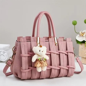 Bolso de Hombro Tejido a Mano de Gran Capacidad para Mujer, Nueva Moda 2026, con Cuero PU Resistente a los Arañazos - Product Image 2