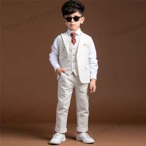 Vêtements personnalisés 2025 printemps automne mode Gentleman enfants vêtements nouveau costume blanc garçon gilet costume <span class=keywords><strong>grossiste</strong></span> - Product Image 2