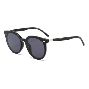 PC Gafas de <span class=keywords><strong>sol</strong></span> Mujeres Transparente Monturas de anteojos de moda Transfronterizo para marco redondo Midin Coated UV400 Gafas de <span class=keywords><strong>sol</strong></span> Hombres - Product Image 1