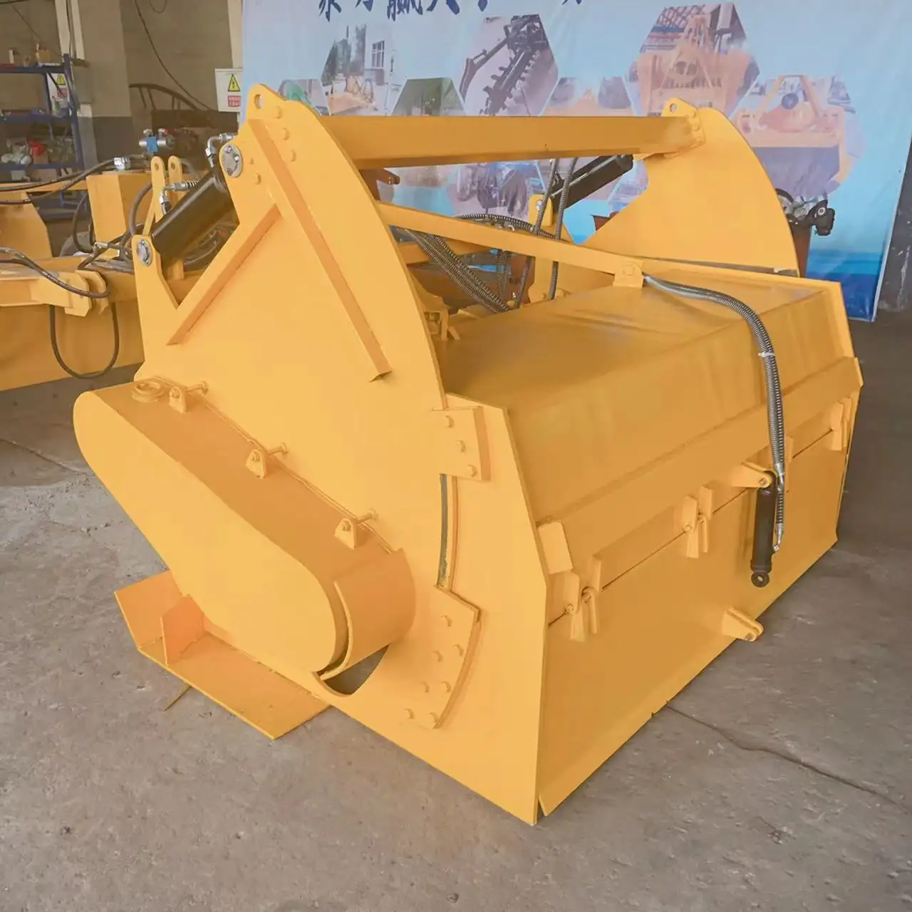 Multifunctional Mixer Enlarge Cold Regenerative Mixer 1800mm Lime Cement Material Mixer For Sale
