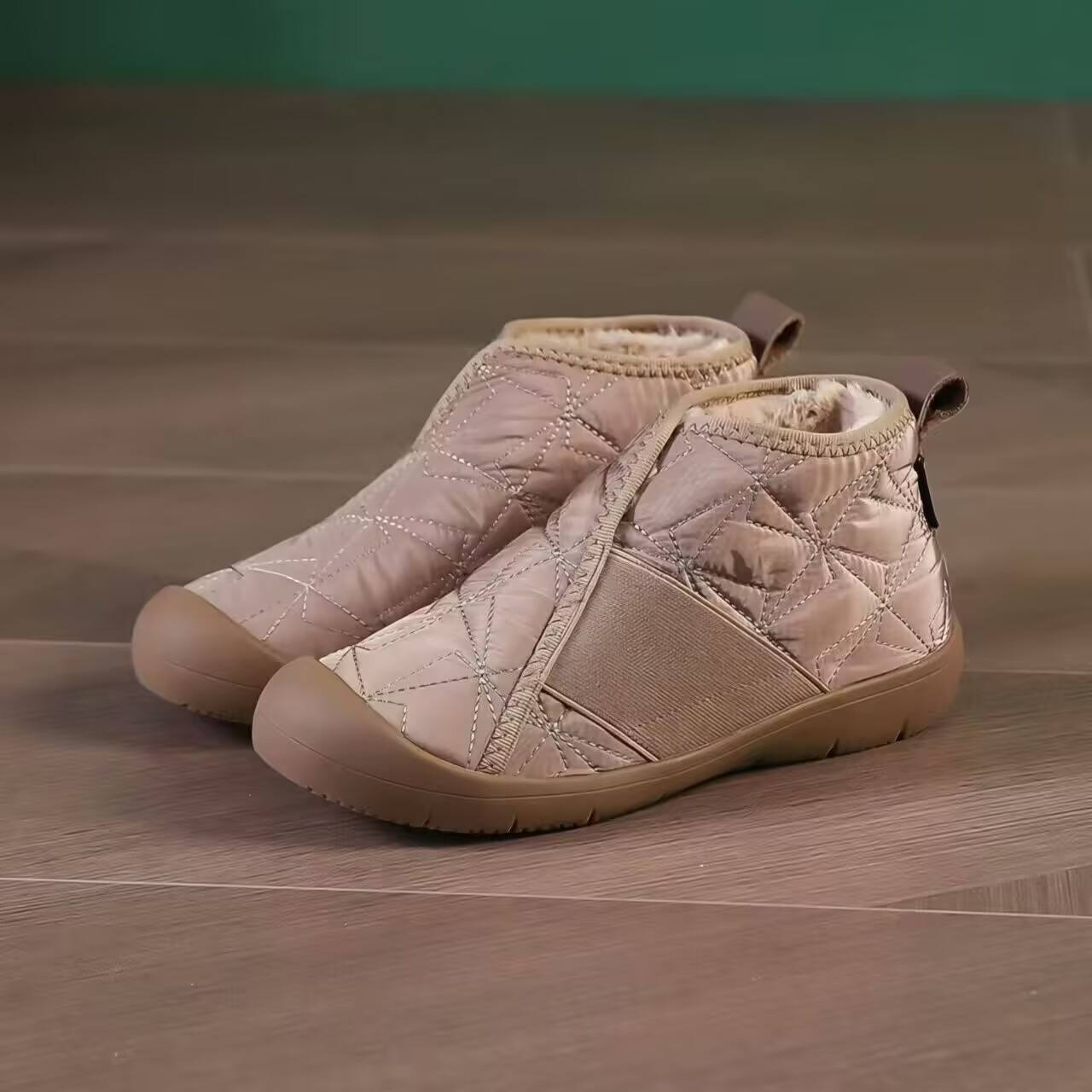 สีน้ำตาล