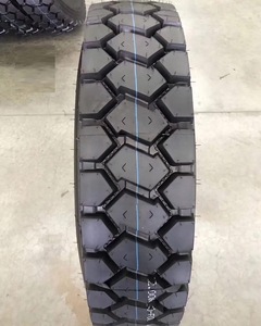 Pneu diagonal solide pour camion lourd 155/70R13 Neuf pour modèle de camion lourd Fabriqué aux États-Unis - Product Image 1