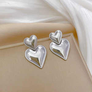 Pendientes de Corazón Doble Chapados en Oro de 18K, Sin Deslustre, de Fanhua Jewelry, Éxito de Ventas en <span class=keywords><strong>TikTok</strong></span> - Product Image 3