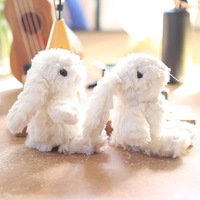 Vente en gros de mini-pendentifs lapin mignons de 15 cm, porte-clés personnalisés en peluche douce, jouets en peluche rembourrés de coton PP pour cadeau