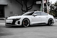 Kit carbone de haute qualité style FD pour Audi E-tron GT : Lame avant, jupes latérales, lames arrière, spoiler, kit carrosserie