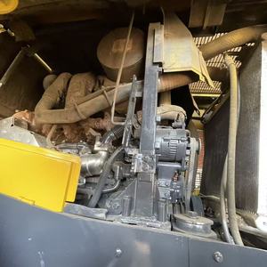 Matériel de construction d'occasion en excellent état, chargeuses sur pneus de grande taille Komatsu WA470, WA500, WA600, à vendre à prix réduit. - Product Image 6