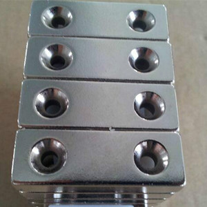 Barra Magnética de NdFeB, Imán Industrial Permanente con Perforación - Product Image 3