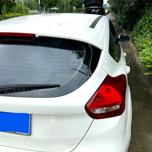 สปอยเลอร์ข้างกระจกหลังรถยนต์สีดำเงา 2 ชิ้น สำหรับ Ford Focus Hatchback ปี 2015-2018 อุปกรณ์ตกแต่งรถยนต์ - Product Image 5