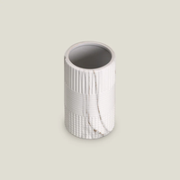 Nouveaux ensembles modernes de salle de bains effet marbre blanc résine de style européen élégant accessoires de salle de bains de luxe pour hôtels décor à la maison
