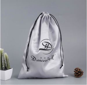 ถุงบรรจุภัณฑ์สำหรับต่อผมแบบผ้าซาตินสีดำสั่งทำพิเศษ - Product Image 6