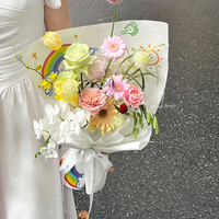 Papier d'emballage floral arc-en-ciel mignon et fantaisiste pour enfants, fournitures d'emballage florales vibrantes, emballage de bouquets de boutique, vente en gros
