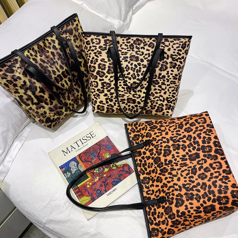 Custom logo korean luxury boutique leopard print reusable big tote shoulder shopping bags women hand bags 2021 pu leather