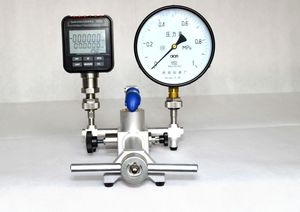 华新便携式高精度0.1mbar分辨率60bar气动手持式压力校准仪，1年保修 - Product Image 3
