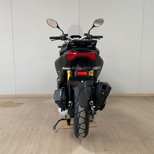 Nueva Motocicleta Jianshe ADV 2026 Gris, Potente Motocicleta de Aventura a Gasolina, Motor sin Escobillas Refrigerado por Agua, 200cc, 120km/h, Freno de Disco Hidráulico - Product Image 4
