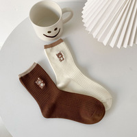 YUELI vente en gros tricoté blanc mignon petit ours équipage femmes chaussettes