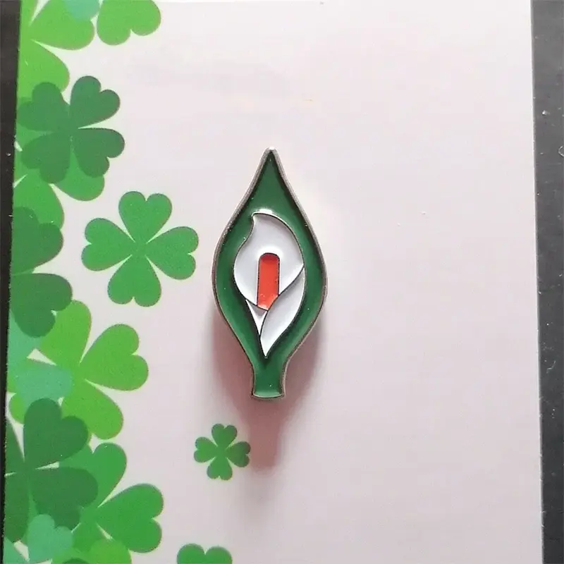 Wholesales Custom Irish Enamel Pins Easter Lily Metal Badges Pins Brooches