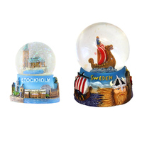 Kopenhagen Nyhavn Huismodel op maat voor toeristenwinkel, polyresin Denemarken souvenir beeldje klein miniatuur Vikingschip standbeeld