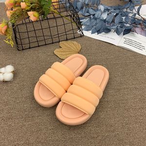 Moda personalizzata all'ingrosso Indoor Outdoor colorato antiscivolo una cinghia imbottita diapositive sandali donna <span class=keywords><strong>pantofole</strong></span> - Product Image 2