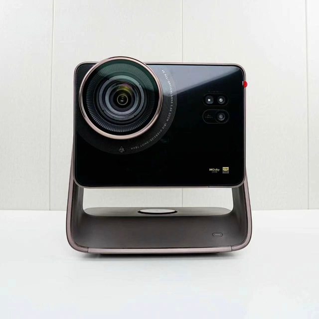 2026 Rc Hisense C5 Pro Max 3200CVIA 4K 3D Projector with Zoom and Tilt-Shift Functionality Tri-Color Laser Hisense Project