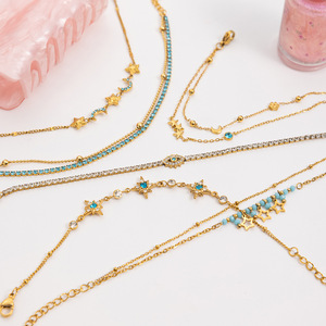 กำไลข้อมือหรูหราประดับเพชรซิคอนรูปดวงตาปีศาจ ดาว และพระจันทร์ ชุบทอง 18K PVD บนสแตนเลสสตีล สำหรับผู้หญิง - Product Image 4