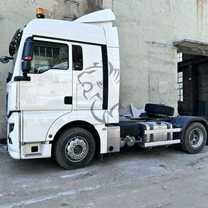 รถบรรทุกหัวลากมือสอง Sinotruk HOWO SITRAK ขนาด 6*4 พวงมาลัยซ้าย เครื่องยนต์ดีเซล เกียร์ธรรมดา กำลัง 251-350 แรงม้า มาตรฐานไอเสียยูโร 5 สำหรับงานหนัก น้ำหนักรวม 10001-15000 กิโลกรัม - Product Image 2