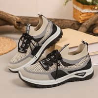 Chaussures de sport rétro pour femmes 2026, légères et respirantes, décontractées à lacets, confortables et tendance avec amorti