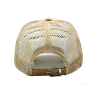 Casquettes de camionneur ajustables unisexes haut de gamme personnalisées à 5 panneaux en velours avec logo brodé en 3D et motif en maille pour le voyage