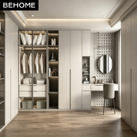 Armoire sur mesure pour toute la maison avec coiffeuse et vitrine en verre pour chambre à coucher, idéale pour la rénovation de villas, appartements et hôtels
