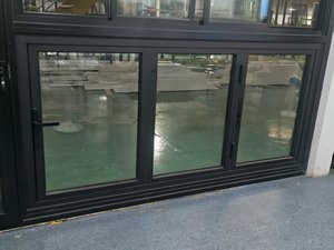 As2047 hiện đại bão tác động nhôm gấp cửa sổ cửa ra vào Úc tiêu chuẩn Cán mở phong cách với gấp tính năng màn hình - Product Image 4