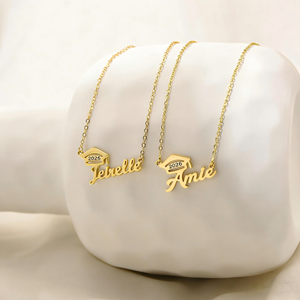 Regali di Laurea <span class=keywords><strong>per</strong></span> Lei, Collana Personalizzata con Nome e Cappello di Laurea, Gioielli <span class=keywords><strong>per</strong></span> Ragazze - Product Image 2
