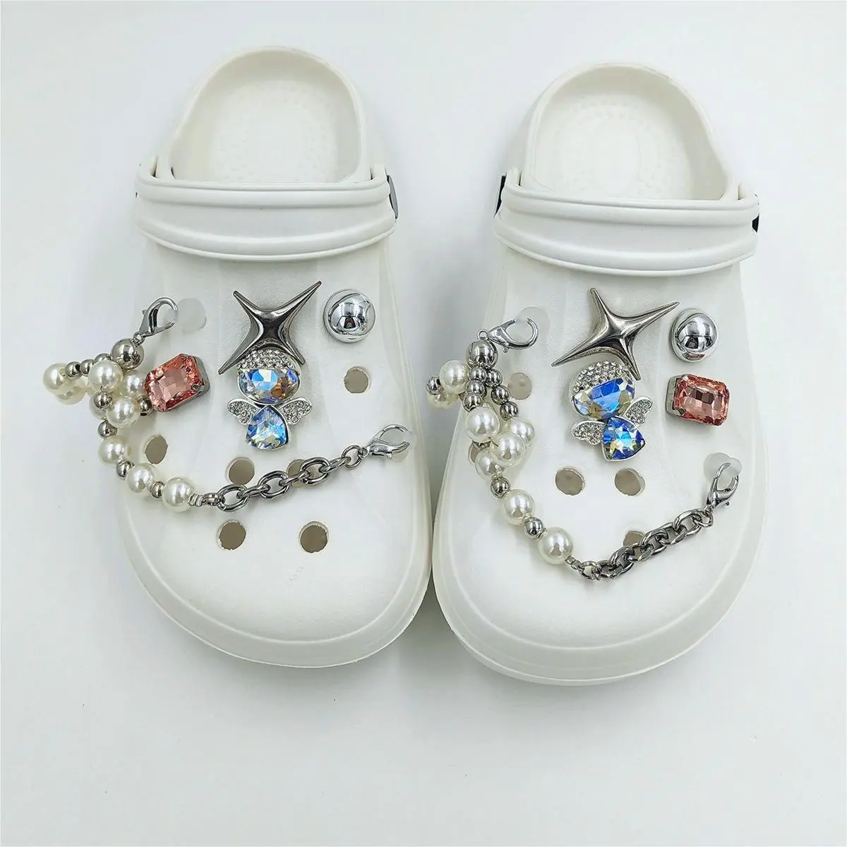 Pantoufles en strass imitation perle Accessoires petit ange Boucle de chaussure accessoires Charmes de chaussures Chaînes de perles métalliques suspendues