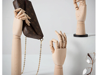 Présentoir Mannequin en Bois Massif pour Bijoux, Bagues, Gants et Vêtements – Idéal pour Magasins