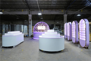 Vitrine de présentation personnalisée pour produits de soin de la peau, meuble de magasin tendance pour la beauté, les ongles et les cils, avec éclairage LED, étagères de présentation cosmétiques - Product Image 3