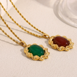 Cross-Biên Giới Thời Trang Mới Thời Trung Cổ Cá Tính Mặt Dây Chuyền Thép Không Gỉ Mạ 18K Vàng Pleated Red Agate Mặt Dây Chuyền Vòng Cổ - Product Image 3