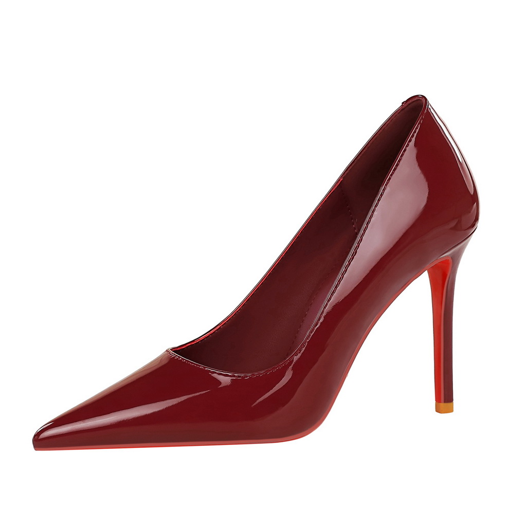 wine red