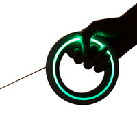 Laisse de chien intelligente en nylon et plastique améliorée 2025, mains libres, anti-choc, avec lumière LED pour la marche, rétractable, motif UFO imprimé