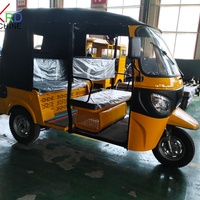 Tricycle à essence pour passagers 200cc six places Tuk Tuk pour les déplacements sur de courtes distances et le transport de passagers.