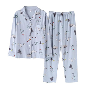 Vente en gros de quantité minimale de commande bas approvisionnement direct pyjamas de salon pour femmes 2 pièces ensemble à manches longues rayé femmes vêtements de nuit boutonné confortable - Product Image 4