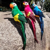 Oiseau artificiel, perroquet volant, oiseau de la jungle et plume de perroquet, fourrure d'animal réaliste, modèle en plastique