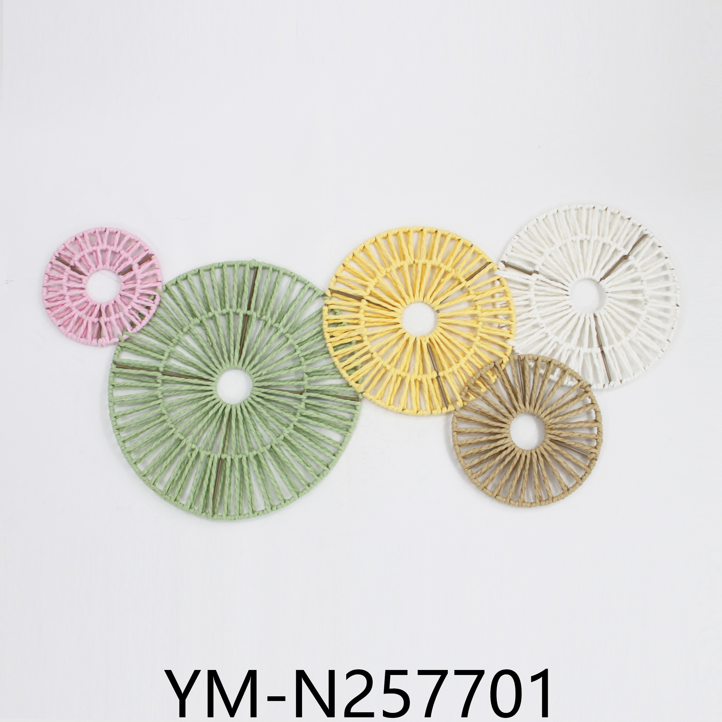 YM-N257701