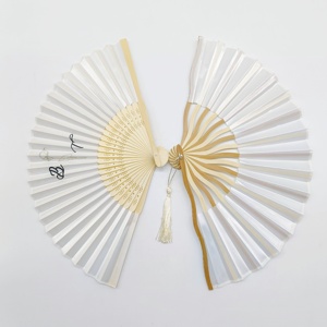 Abanico Plegable de Bambú Personalizado Chino 2025, Recuerdos para Invitados, Regalos de Boda, Abanico de Seda con Bolsa de Organza - Product Image 4