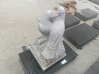 Pierre tombale en granit naturel sculptée à la main avec un motif de colombe