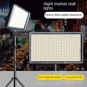Tragbares LED-Arbeits licht mit Stativ ständer, 8-10 Stunden lange Laufzeit, USB Typ C Wiederauf ladbar für Camping Night Market Stall im Freien - Product Image 3