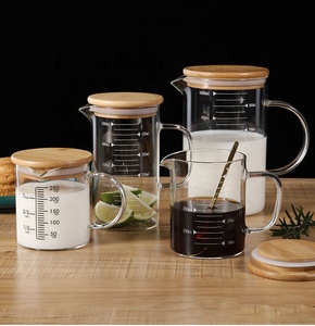 Tasses à mesurer <span class=keywords><strong>en</strong></span> <span class=keywords><strong>verre</strong></span> borosilicate transparent, écologiques, personnalisables <span class=keywords><strong>en</strong></span> gros, avec poignée isolante, faites à la main et soufflées à la bouche - Product Image 5
