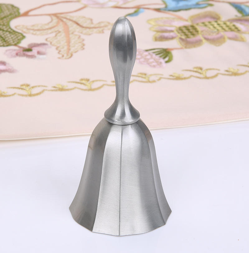 ดีบุกโบราณเคลือบเงา