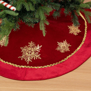 New Christmas Gold Snowflake Sequined Velvet Christmas <b>Tree</b> <b>Skirt</b> Red Christmas <b>Tree</b> <b>Skirt</b> Decoration - Product Image 4