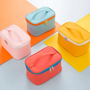 Produk Baru Tas Riasan Gantung Portabel PU Tas Kosmetik Toilet Nyaman Kapasitas Besar Warna-warni untuk Perjalanan