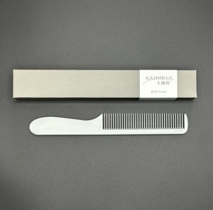 Customized Luxury Hotel One-time Use Eco-friendly Grey Premium Standalone Packaging Toiletry Set Shower Gel Toothbrush <strong>razor</strong> - Product Image 3