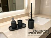Ensemble d'accessoires de salle de bain en résine noire texturée, design moderne : distributeur de savon liquide, gobelet, plateau de toilette, porte-brosse WC